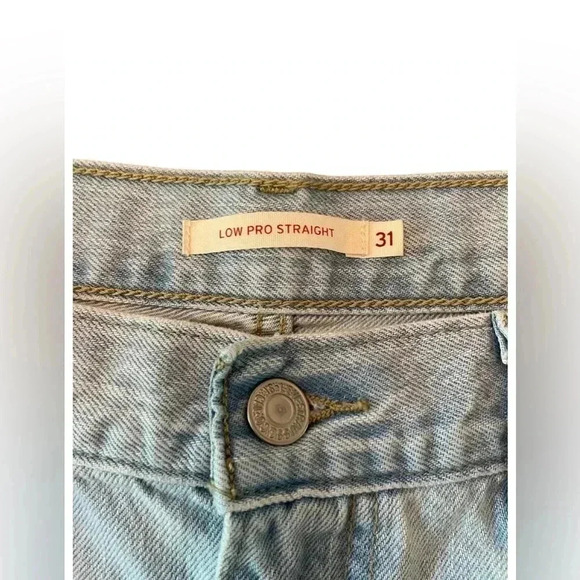 Levi’s Low Pro Straight Jeans Size 31 Light Wash - Picture 3 of 10